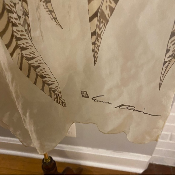 Anne Klein silk sustainable feather print sheer scarf wrap - Picture 11 of 16